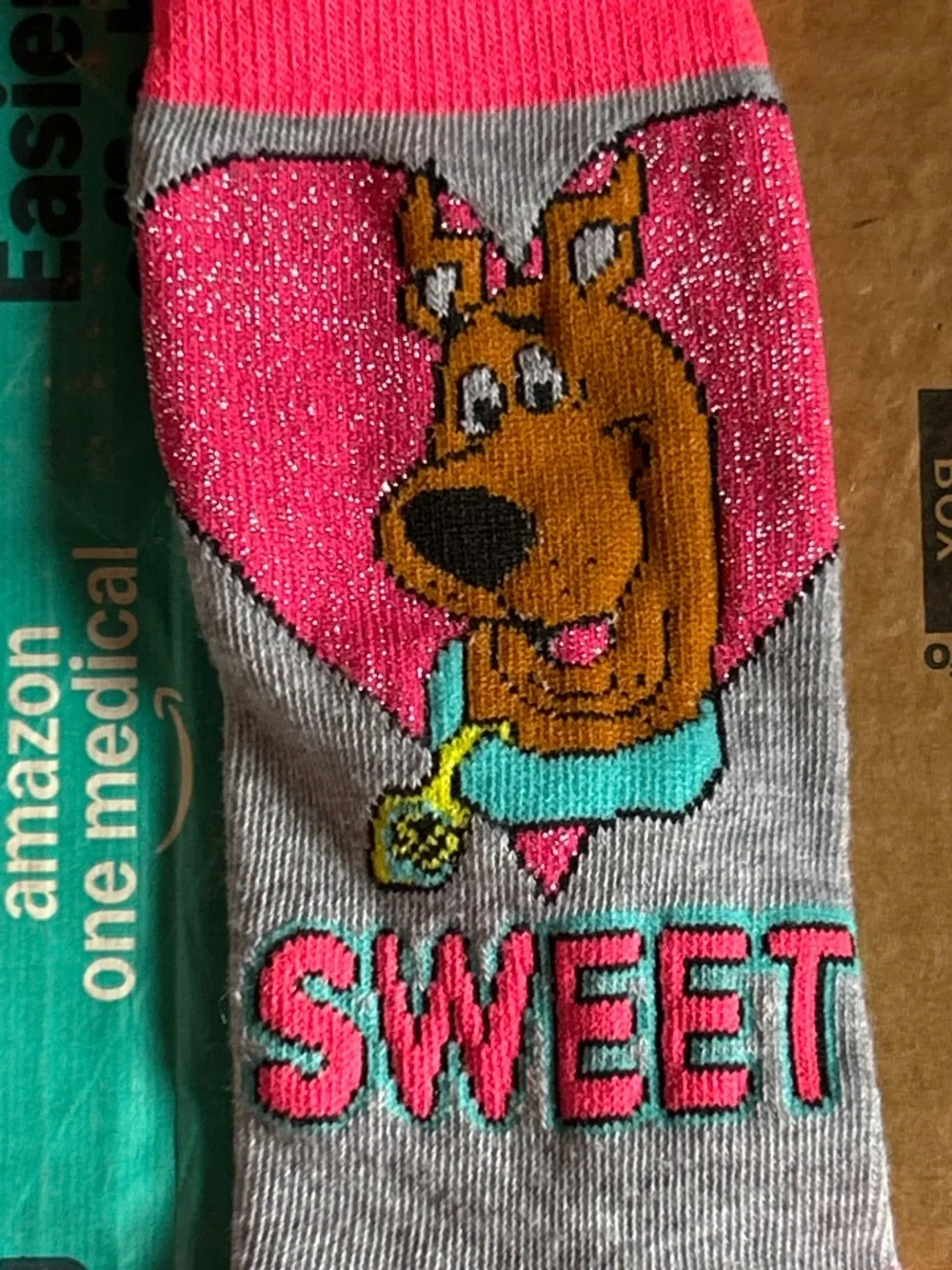 Scooby Doo Valentine’s Day Sock Pair Women